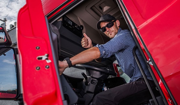 heavy duty tow truck driver